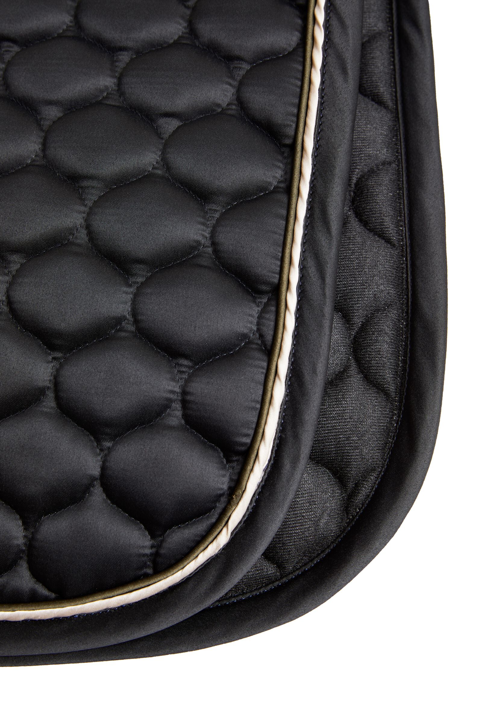 Dressage Saddle Pads | horze.com