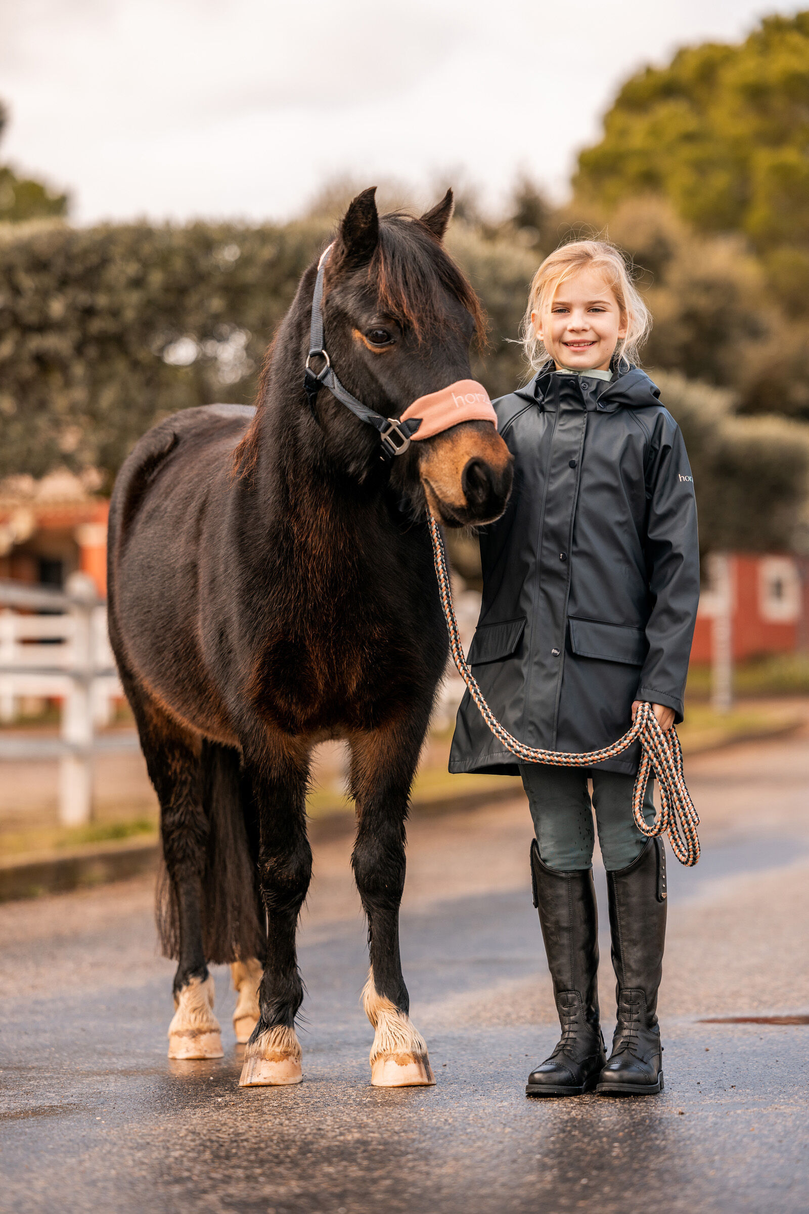 Rain gear for horseback deals riding