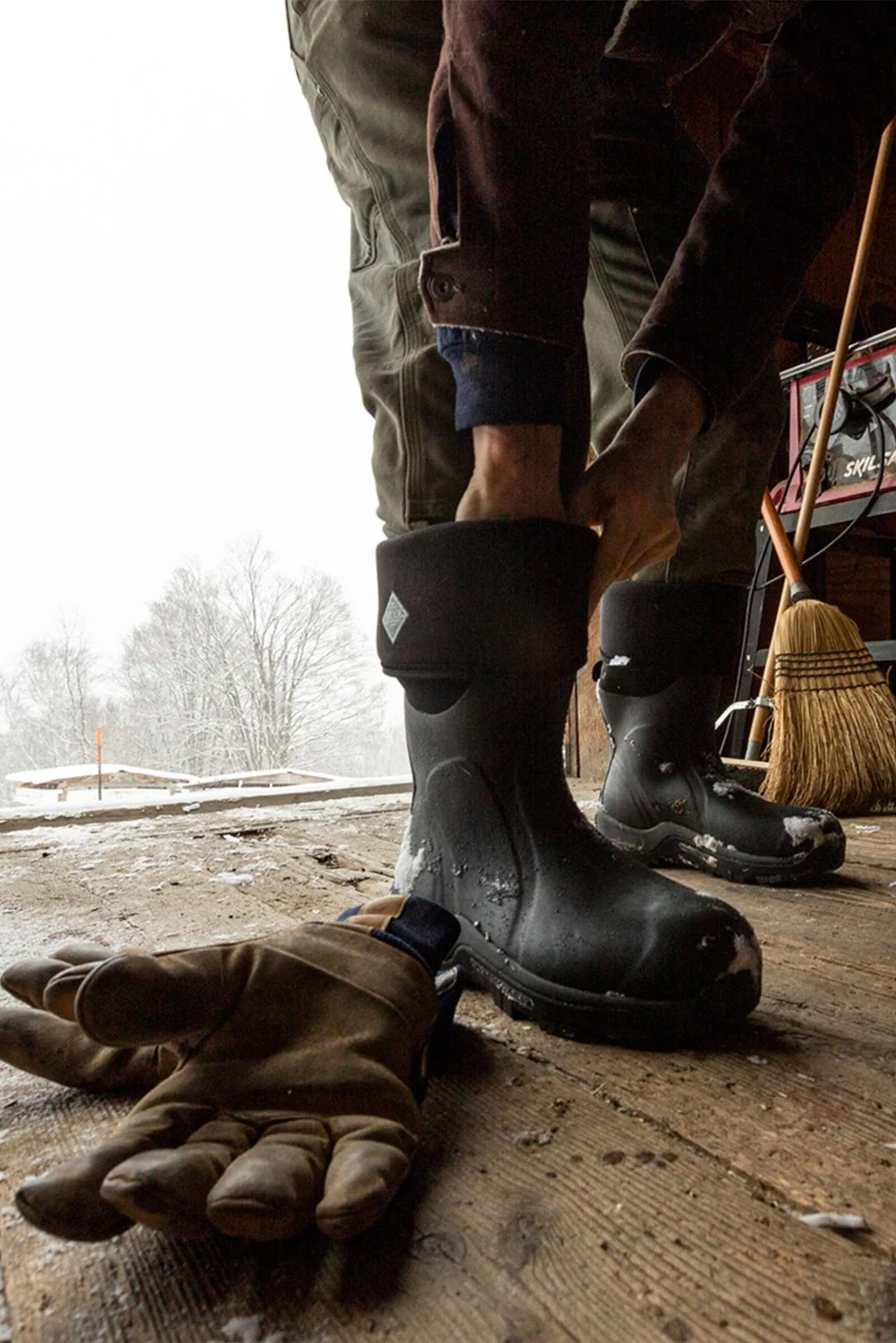 Arctic muck boots store