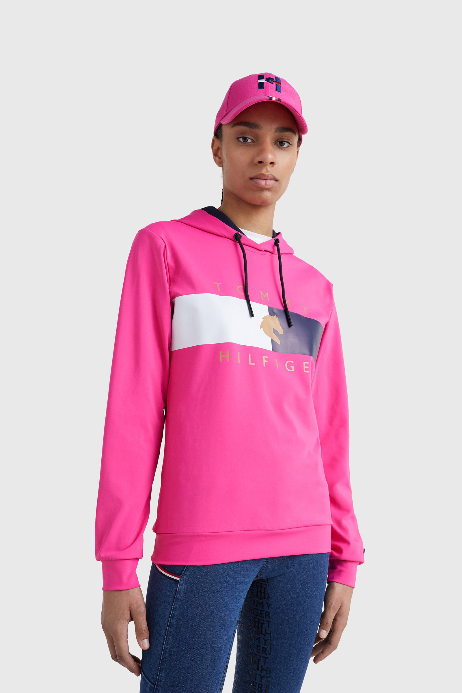 Pink 2025 hilfiger hoodie