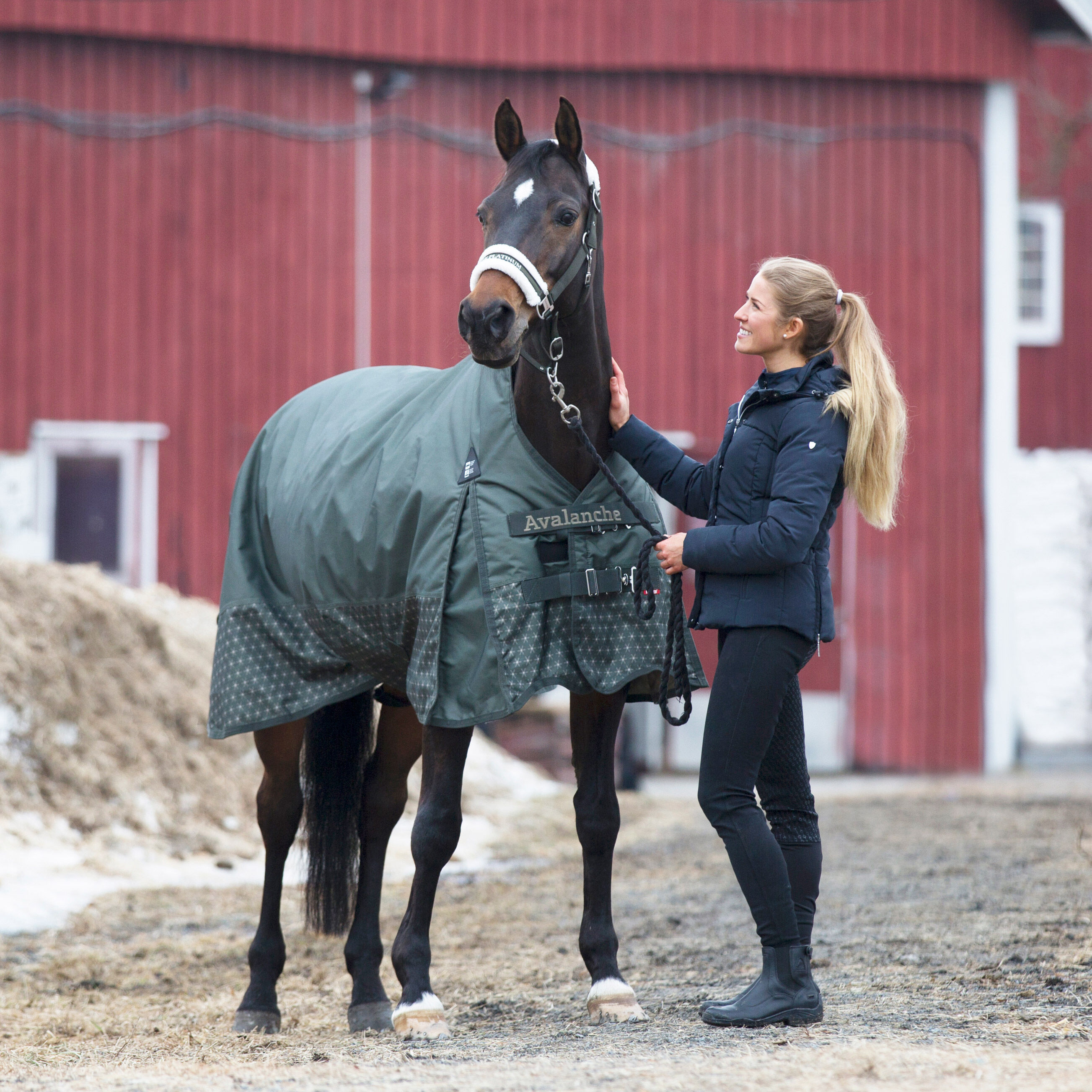 Horze avalanche rain best sale fleece