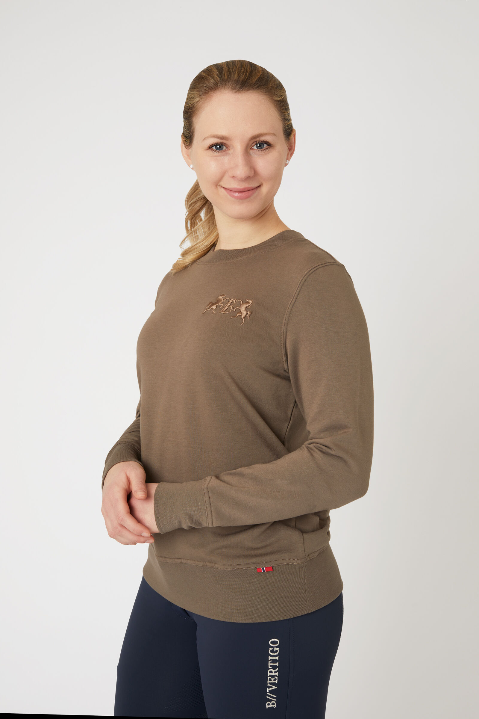 B Vertigo Erica Női Bambusz Pulóver, Shiitake Beige, 44